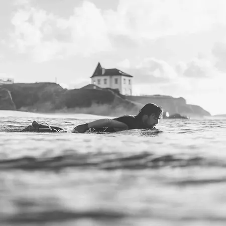 Surfcastle And Surf School * Ilha de Terra