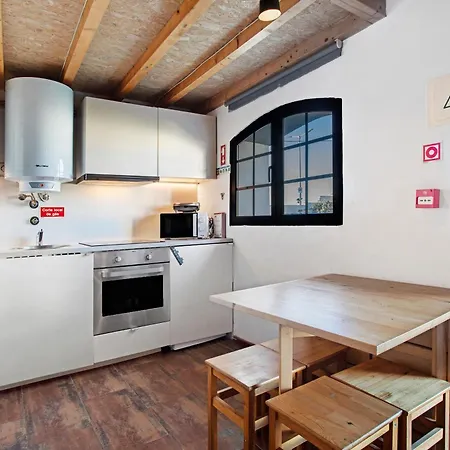 Tatil Evi Surfcastle And Surf School Ferrel (Leiria)