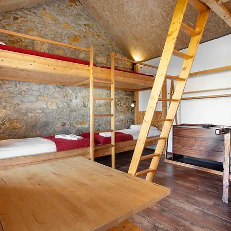 Casa vacanze Surfcastle And Surf School