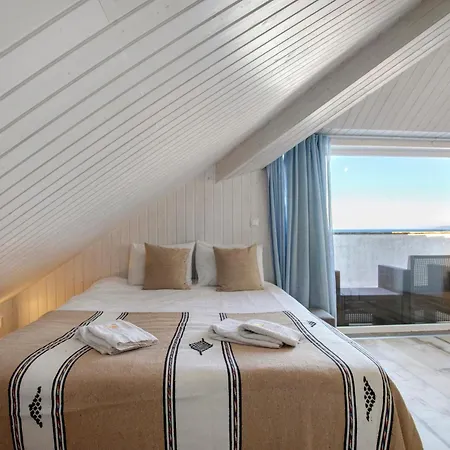 Surfcastle And Surf School Tatil Evi
