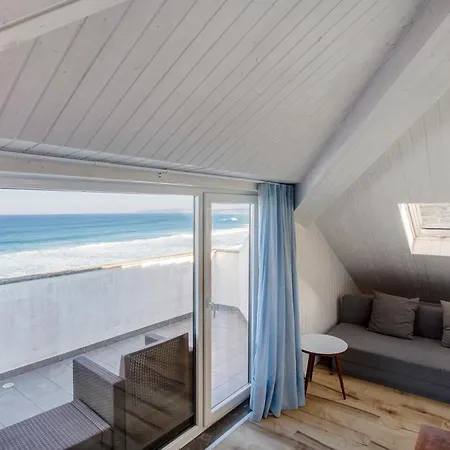 Surfcastle And Surf School Casa vacanze Ilha de Terra